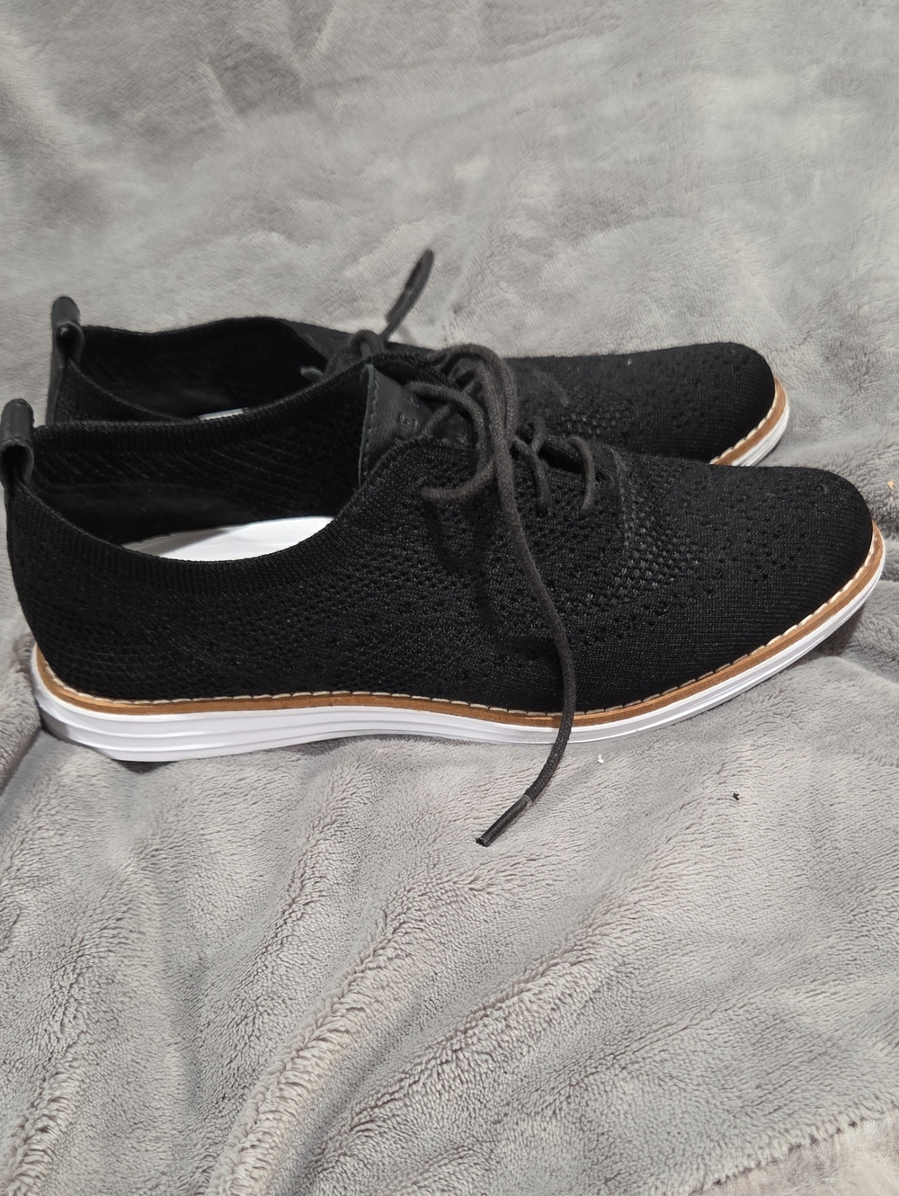 Black Knit Lace-Up Casual Shoes